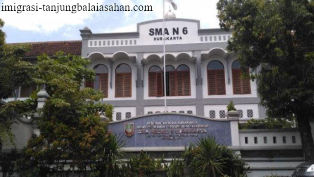 Daftar 10 Sekolah SMA Masuk Peringkat Nasional di Surakarta